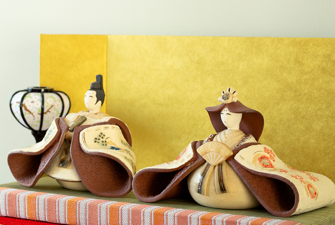 凜とした表情が美しい大人顔