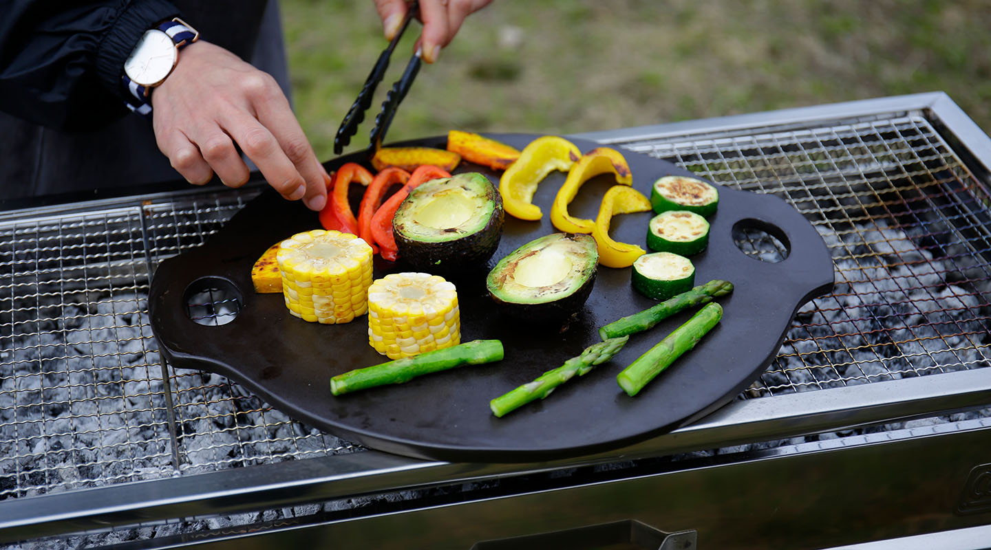 焼く・炒める・蒸すがコレひとつ。夏休みにおすすめな「TOBAN