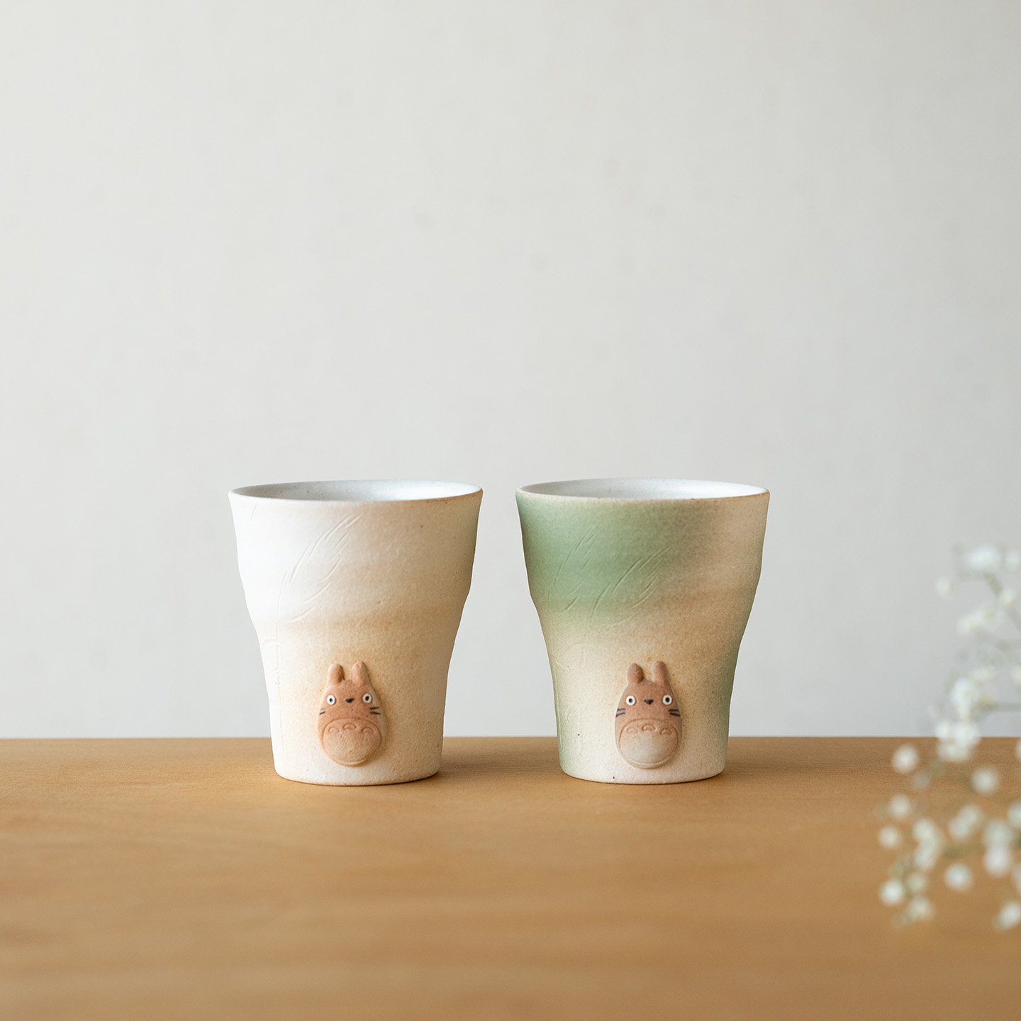 信楽焼 トトロのペアカップ（緑と白）
