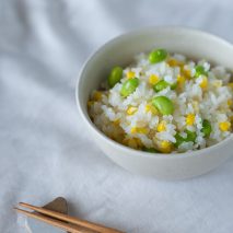 ごはん土鍋でつくる、とうもろこしと枝豆のご飯