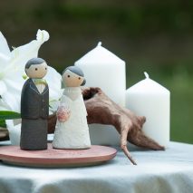 結婚式からその後の暮らしまで。陶器のウェディングドール