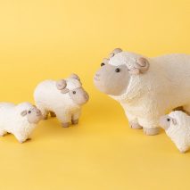 一年のはじまりに。2027年の干支「ひつじ」を発売しました